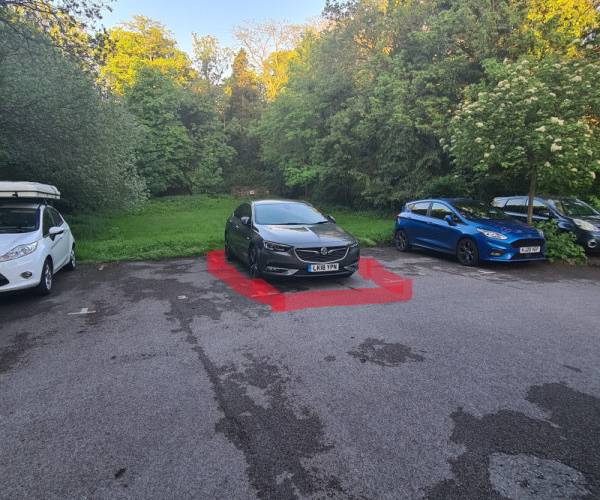 Parking on Hill Lane, SO15