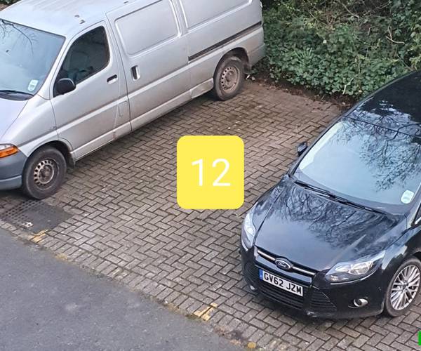 Parking on Garlands Road, RH1