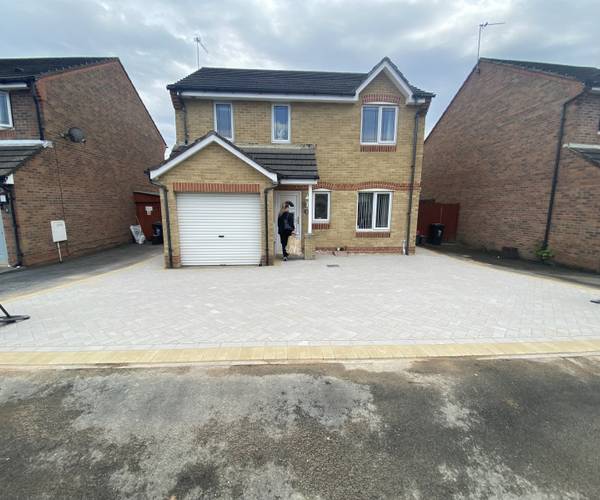 Viscount Evan Drive, NP10