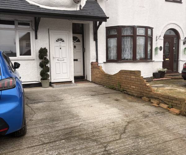 Parking on Royston Avenue, SS2