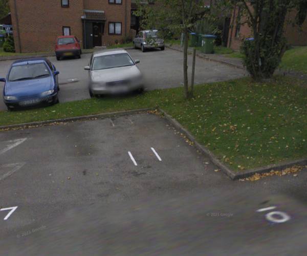 Parking on Hollybrook Close, SO16