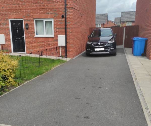 Parking on Lister Road, L7