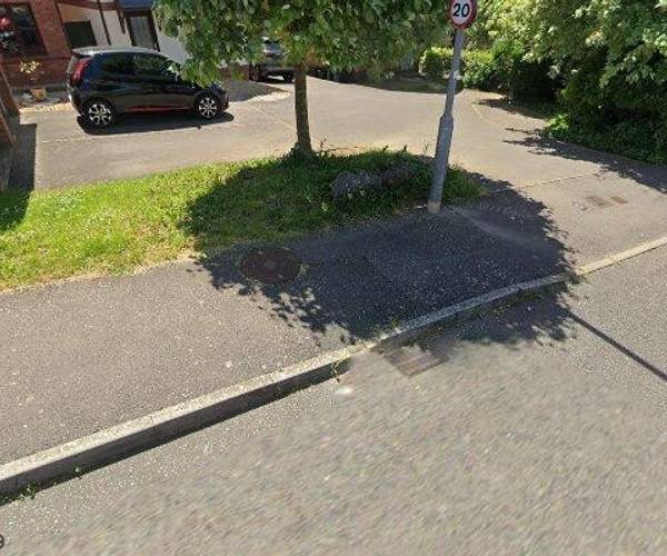 Henge Way, BN41