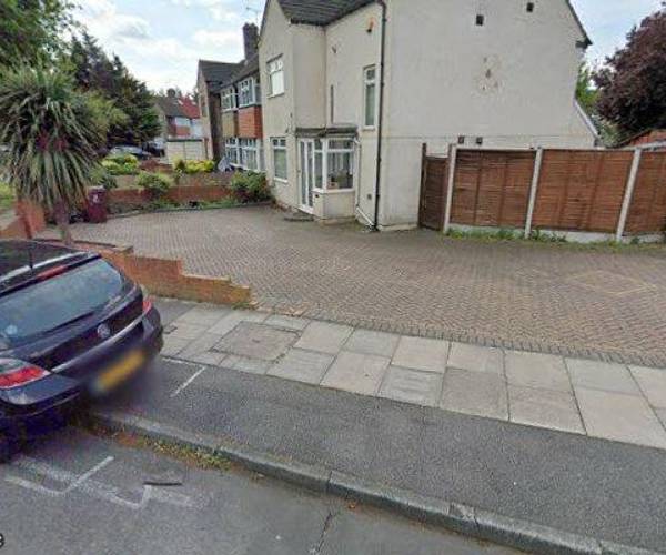 Parking on Julia Gardens, IG11