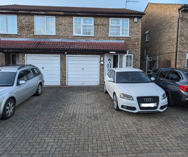 Parking on Sandringham Court, SL1