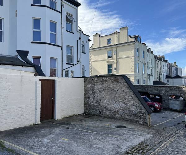 Parking on North Road East, PL4