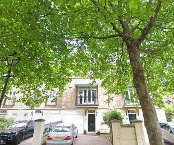 Parking on Wyatt Drive, SW13