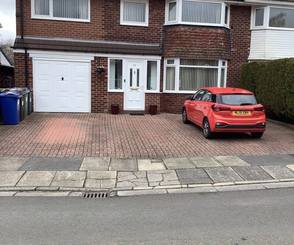 Warwick Avenue, M45