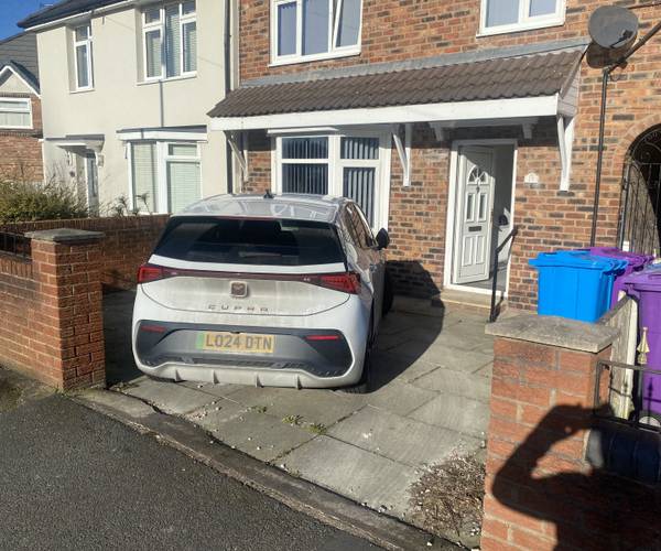 Broad Lane, L11