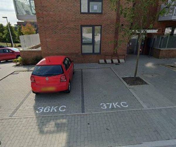 Parking on Henrietta Way, MK9