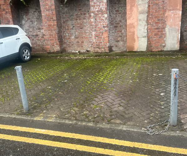 Parking on Parsonage Square, G4