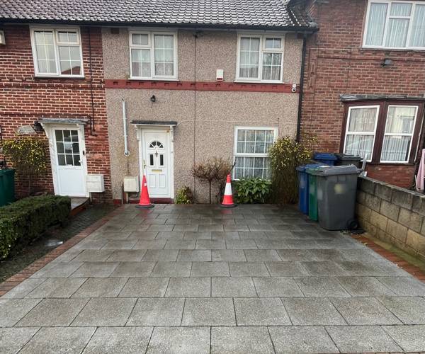 Norwich Walk, HA8