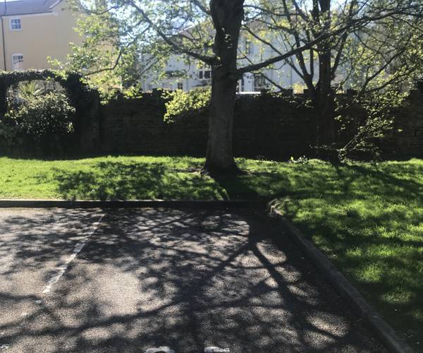 Parking on Mead Lane, PO21