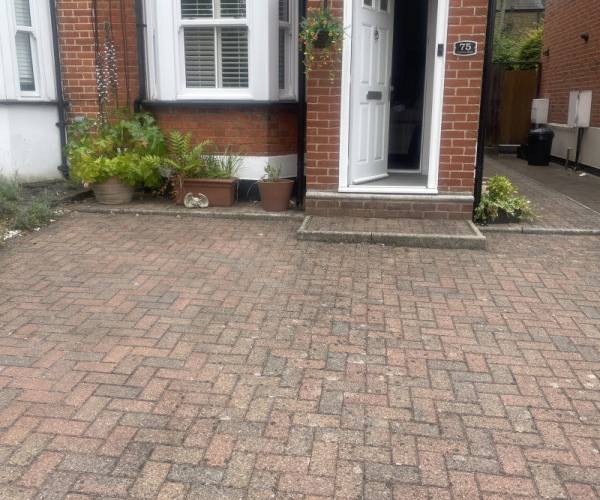 Junction Road, CM14