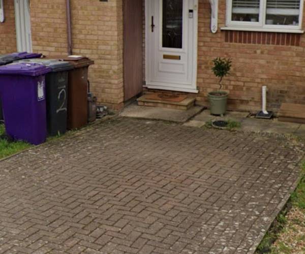 Parking on Rose Walk, SG8