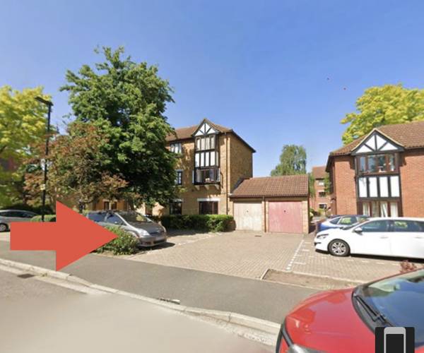 Tawny Close, TW13