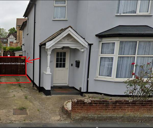 Walton Road, GU21