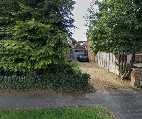 Parking on Leopold Avenue, GU14