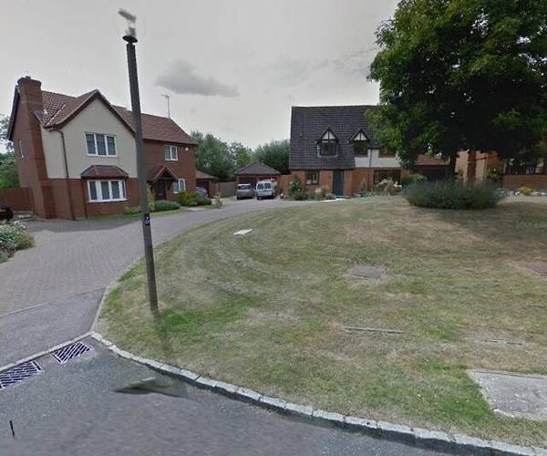 Parking on Cottage Common, MK5