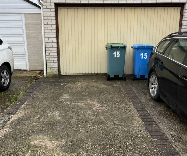 Parking on Heckford Lane, BH15