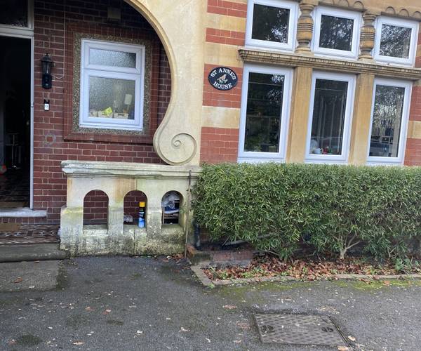 Parking on Onslow crescent, GU22