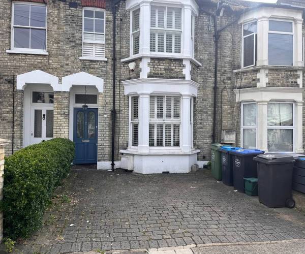 Parking on Chaplin Road, NW2