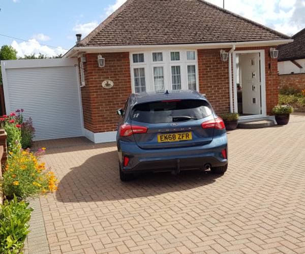 Parking on Hazel Road, AL2