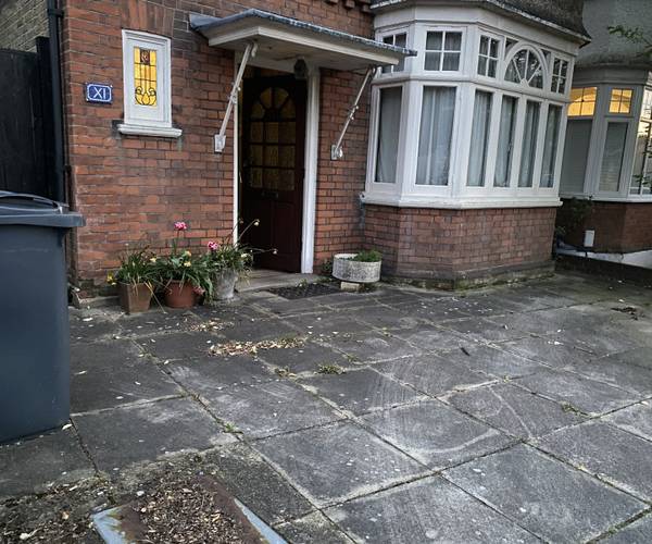 Parking on Pinewood Road, BR2