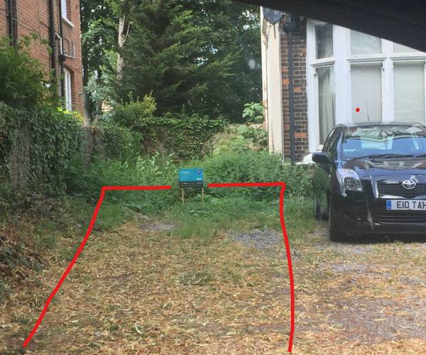Parking on North Common Road, W5