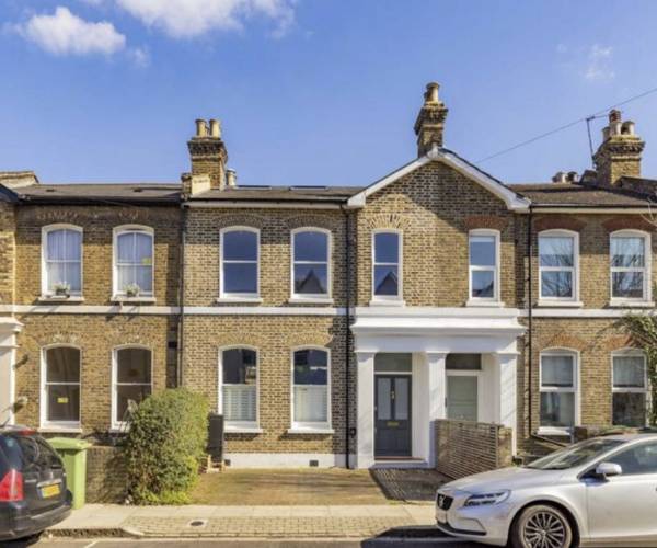 Parking on Montpelier Road, SE15