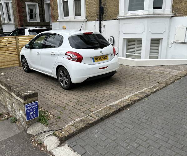 Church Road, TW9