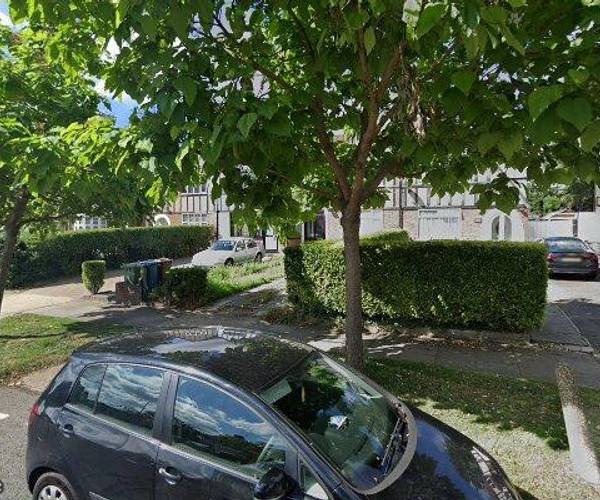 Parking on Kenton Lane, HA3