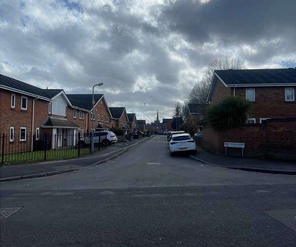 Parking on McGregor Close, B6