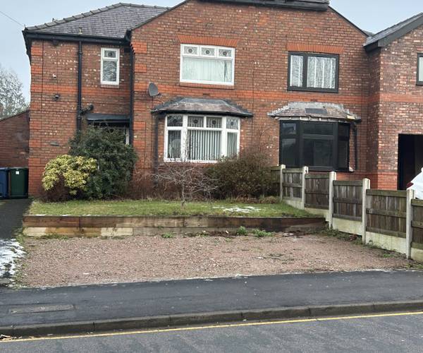 Parking on Wigan Road, L39