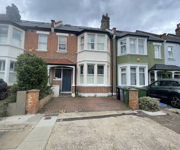 Parking on Holland Road, NW10