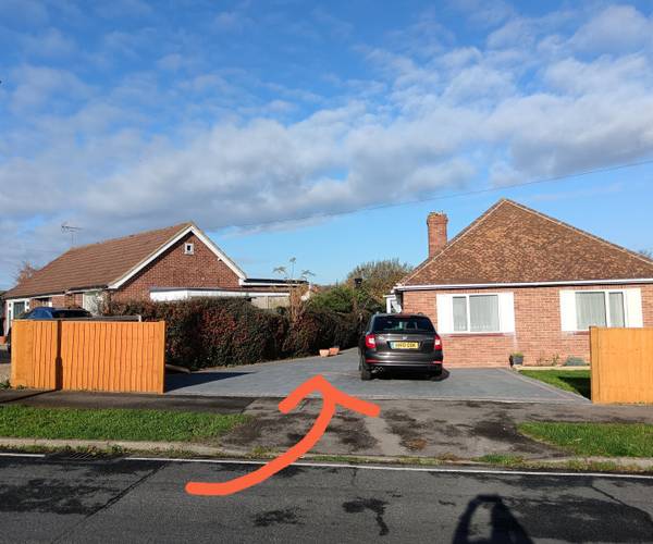 Parking on Edinburgh Drive, OX11