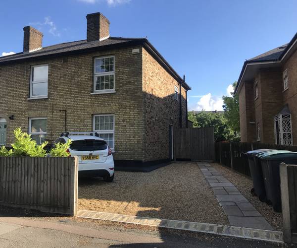 Parking on Bounds Green Road, N22