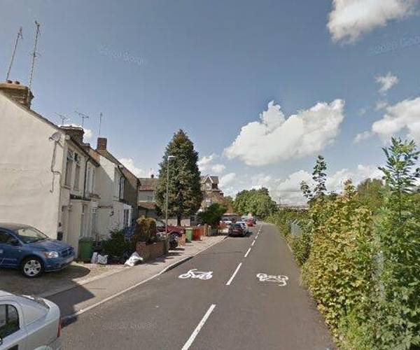 Parking on Battle Road, DA8