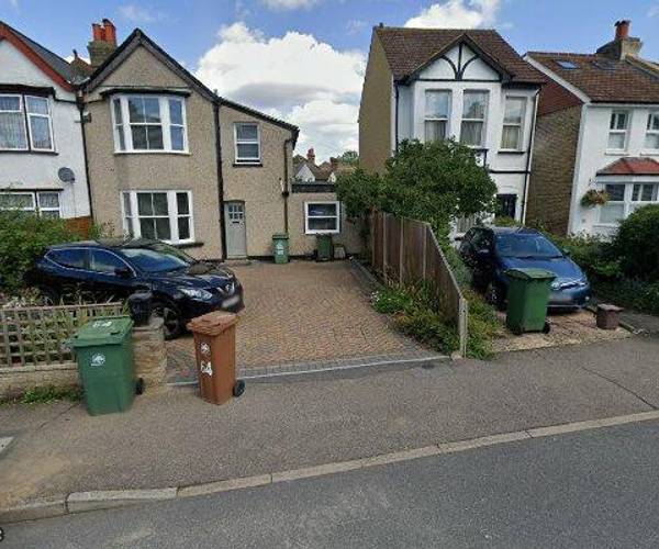 Parking on Parkgate Road, SM6