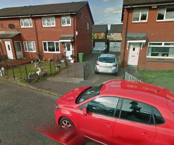 Parking on Maukinfauld Court, G32