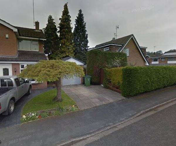 Parking on Middlewood Drive, SK4