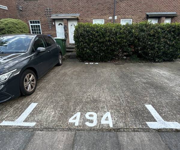 Parking on Abbey Road, SE2