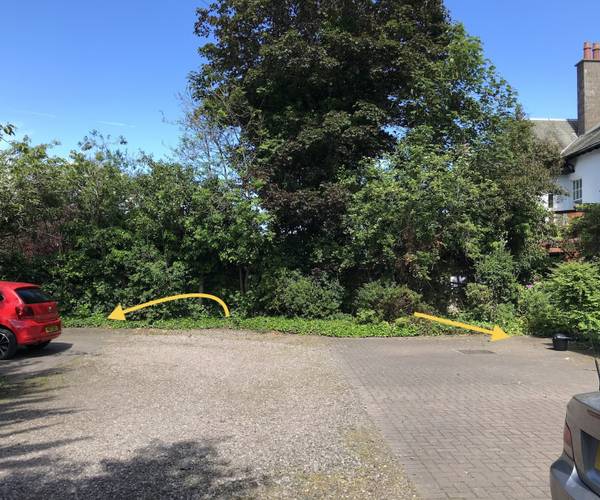 Parking on Hepburn Gardens, KY16
