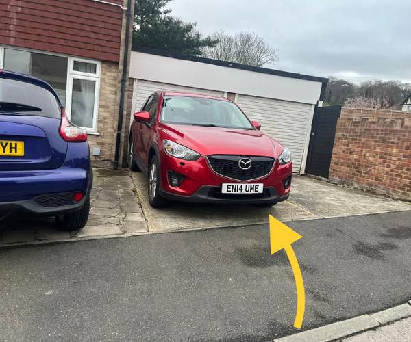Parking on Monks Close, SE2