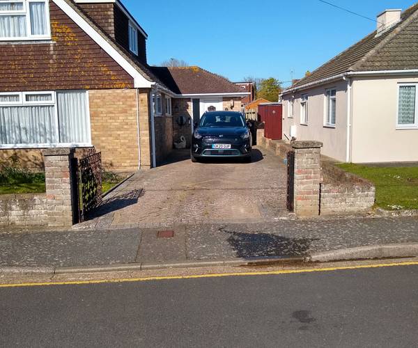 Mitcham Road, TN29