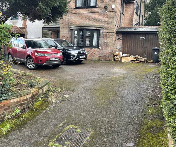 Parking on Alexandra Park Road, N22