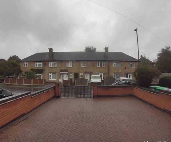 Parking on Fairmaid Grove, NG11