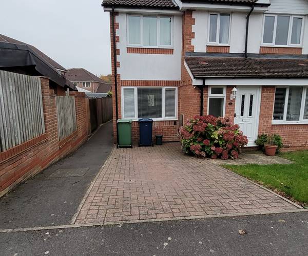 Bhandari Close, OX4