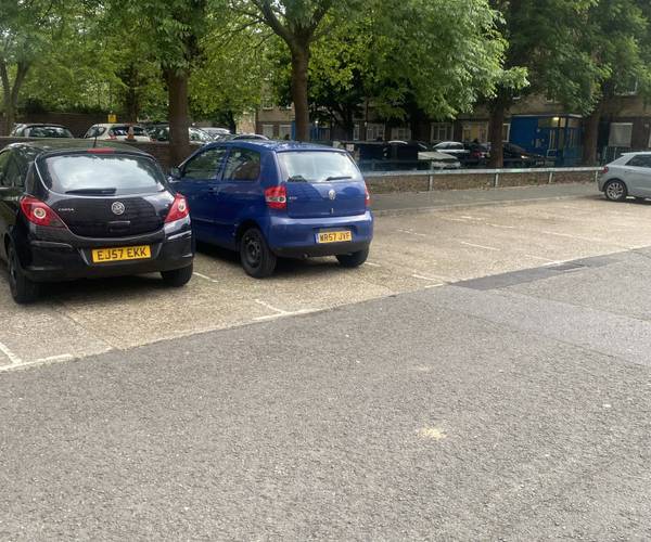 Parking on William Street, N17