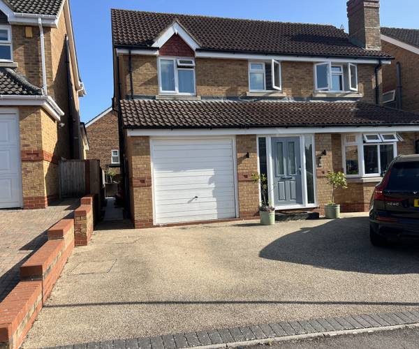 Parking on Rimbury Way, BH23